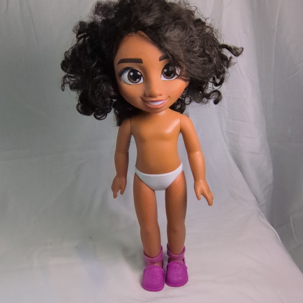 Mirabel Madrigal fashion doll by JAKKS Pacific, Doll Curly Dark Brown Hair Mediu